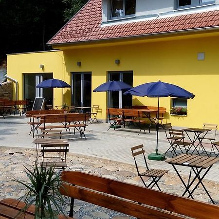 Mezi Stromy Hotel Horakov Ngoại thất bức ảnh